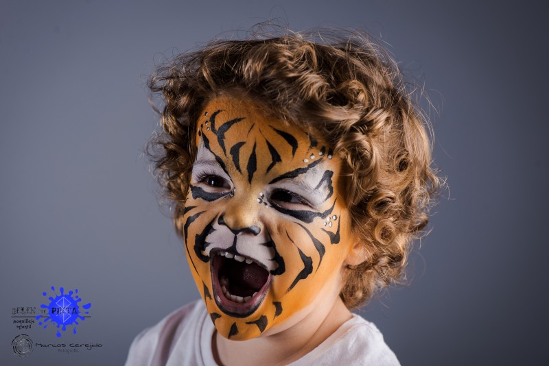Face painting tigre