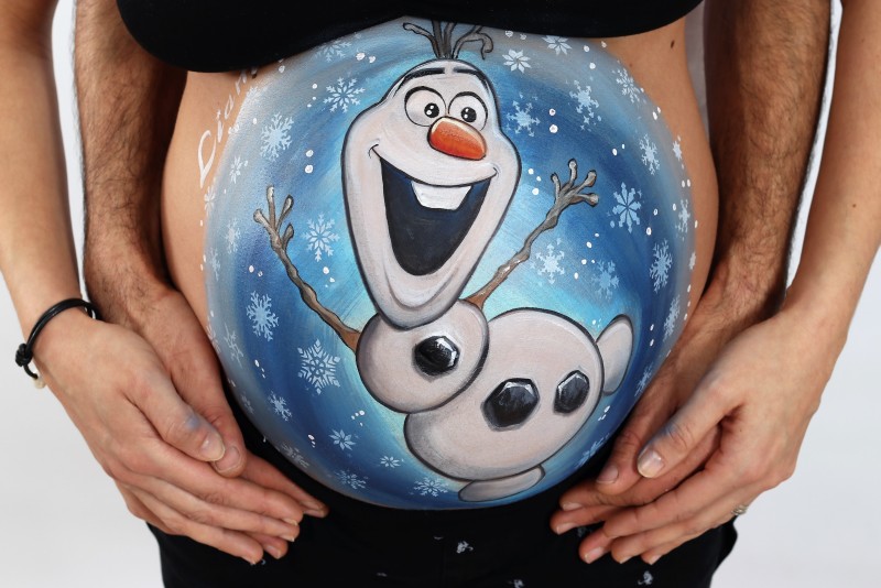 BELLY PAINTING OLAF