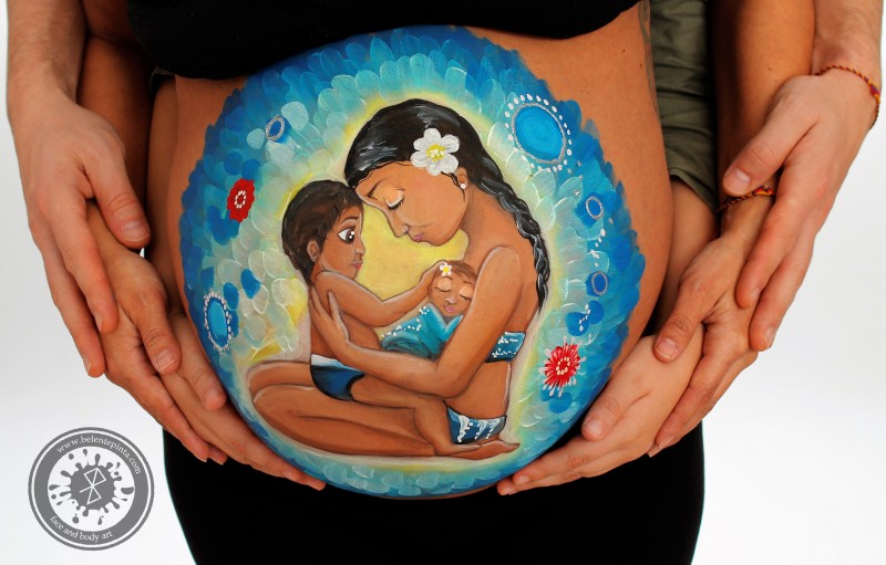 Belly painting familia