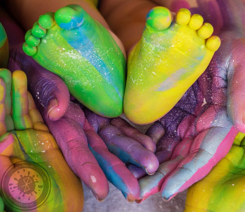 body painting pies de bebé